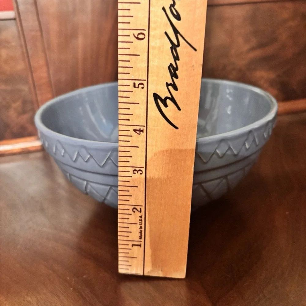 Unmarked vintage gray